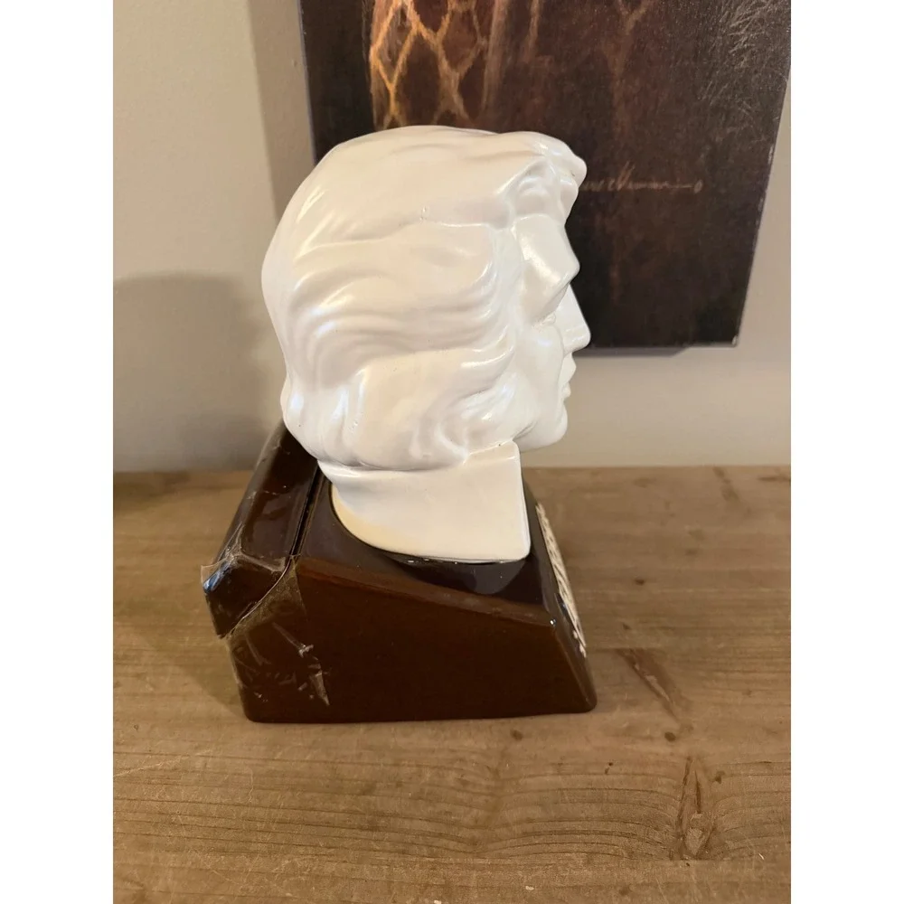 Vintage McCormick Elvis Presley Bourbon Whiskey Decanter 1977‎ Limited Edition